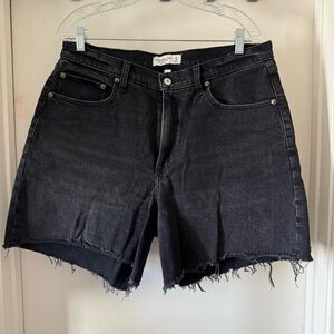 Abercrombie Curve Love Dad Shorts with 7” inseam, Size 32